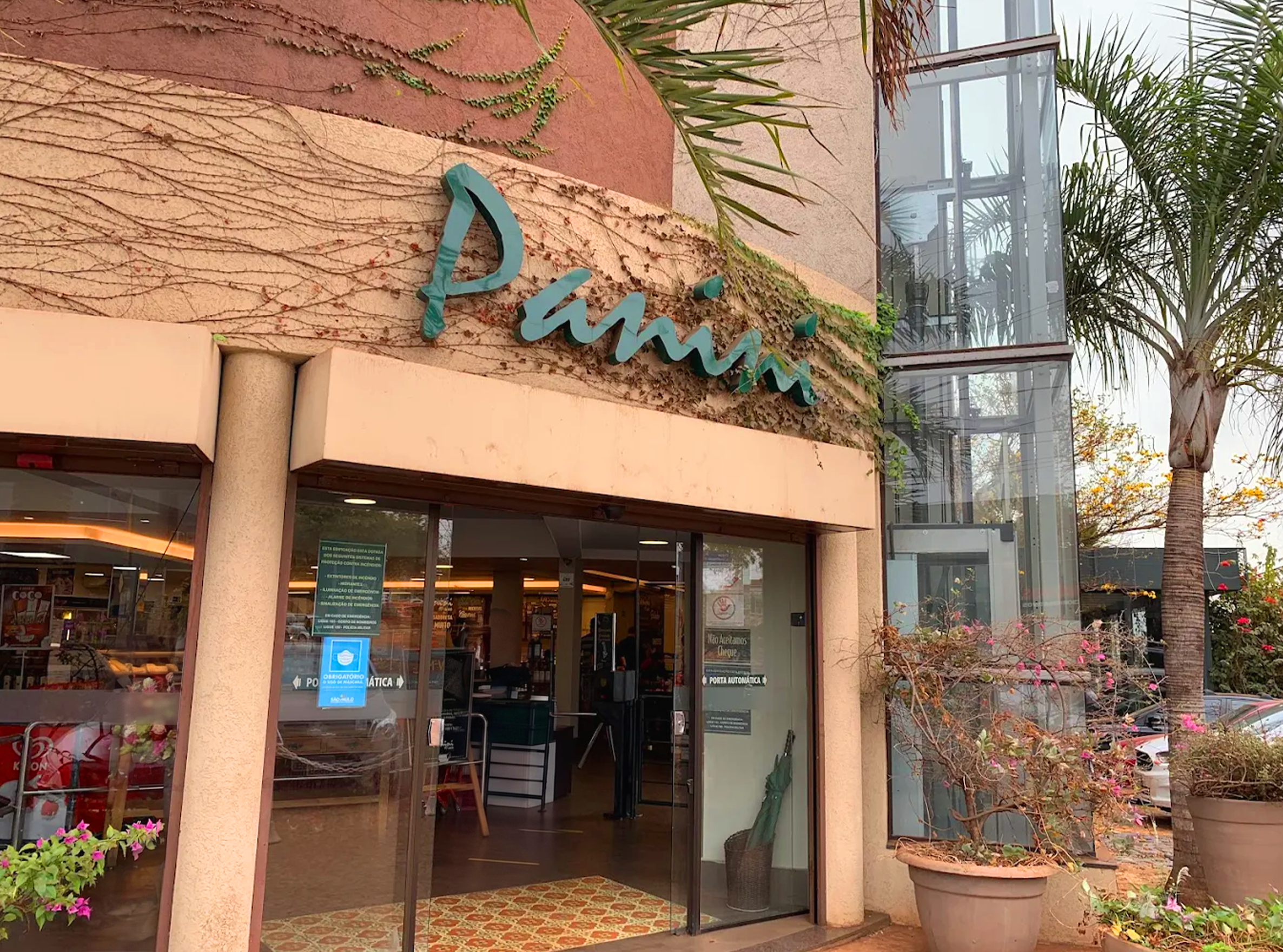 Fachada da Panini Panificadora em Ribeirão Preto